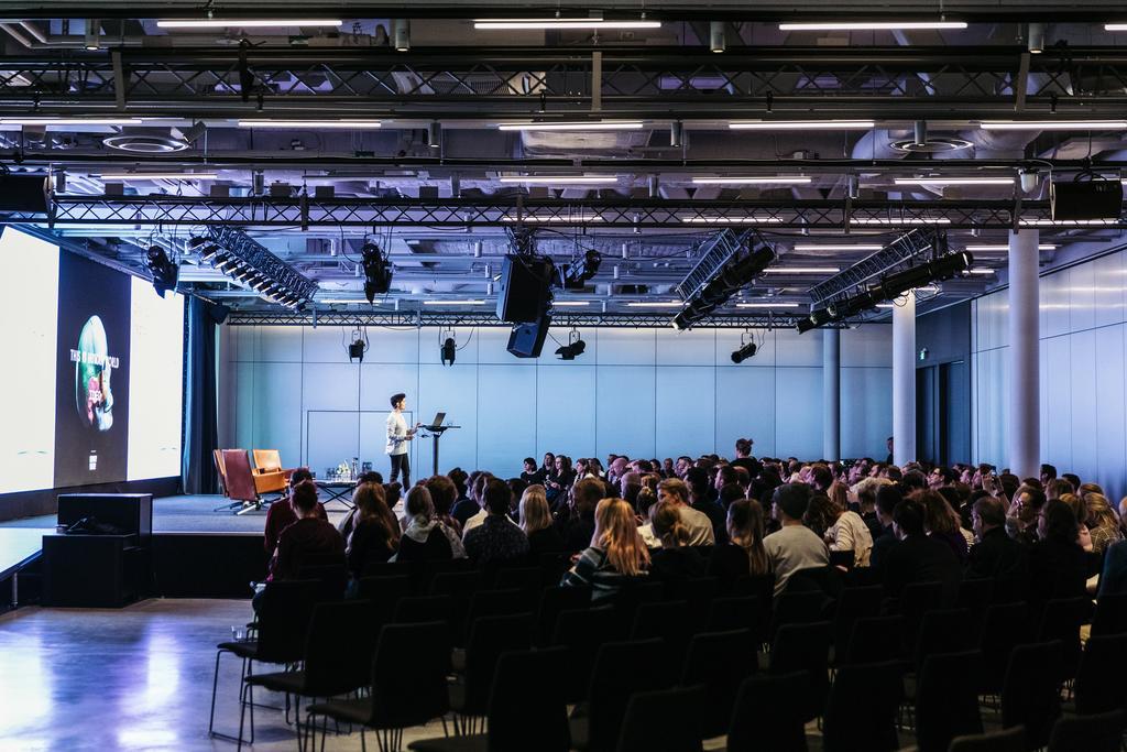 Hotel At Six Stoccolma Esterno foto The Auditorium at the Google Cloud Summit 2019